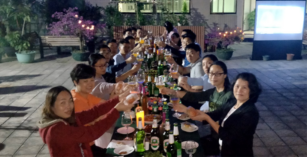 麥斯2018年第三季度優(yōu)秀表彰會(huì)議暨燒烤晚會(huì) 麥斯2018年第三季度優(yōu)秀表彰會(huì)議暨燒烤晚會(huì)